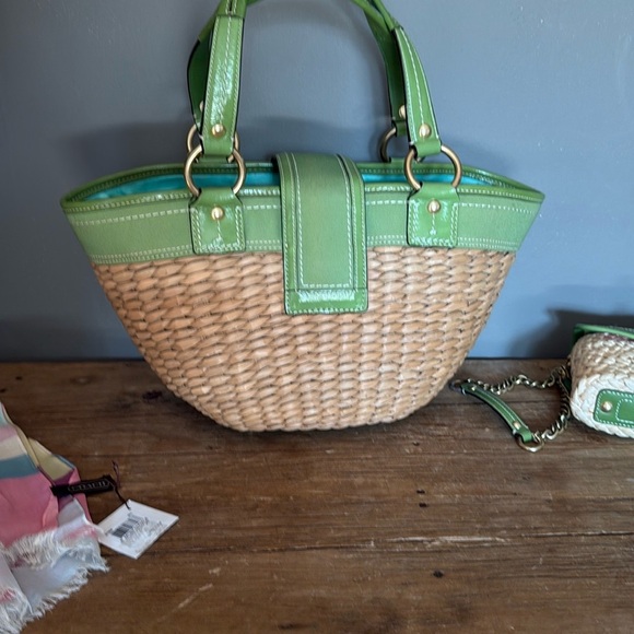 Coach ‘07 Hampton Green Straw Tote, Clutch, Slim Wallet, Scarf-Wrap & O/S Hat - Picture 3 of 16